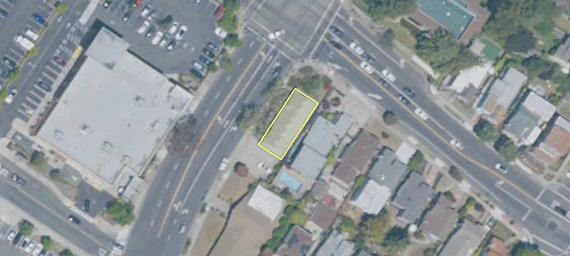 2400 Otis Dr