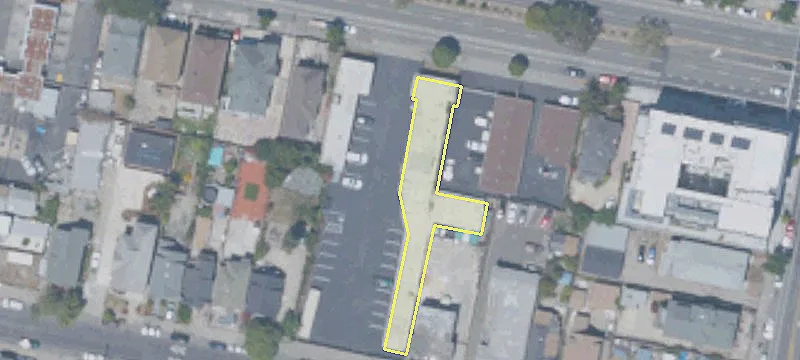 683 Macarthur Blvd