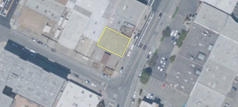 100 2nd St
