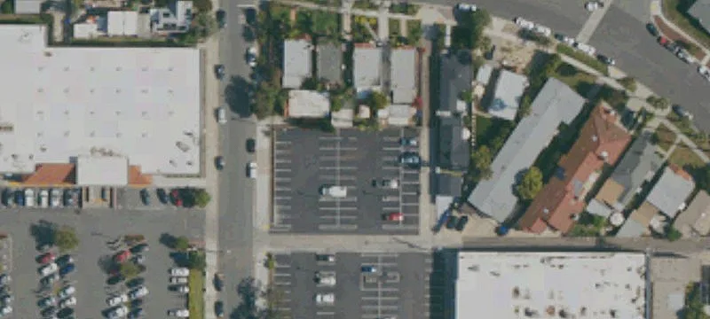 Adams Ave