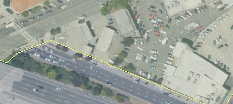 574 Lk Park Ave
