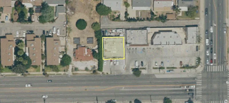 20525 Roscoe Blvd