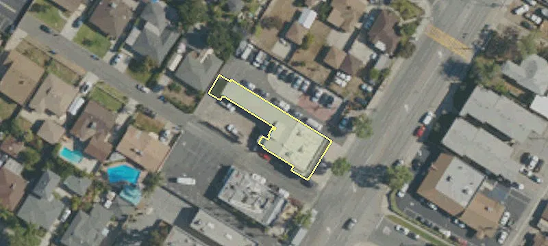 11825 Downey Ave