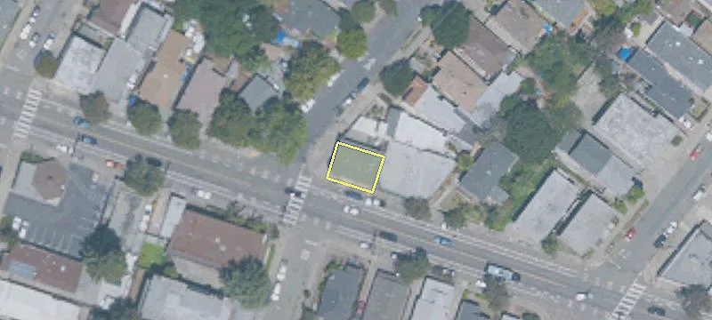 2600 Macarthur Blvd