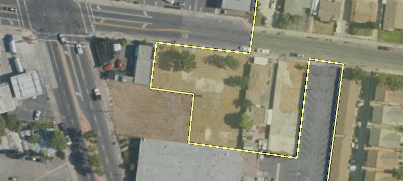 4720 Santa Ana St