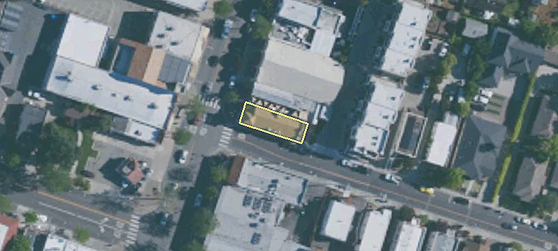 700 Main St