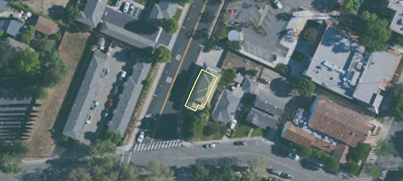 1 Peters Ave