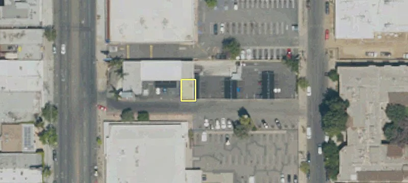 7332 Reseda Blvd
