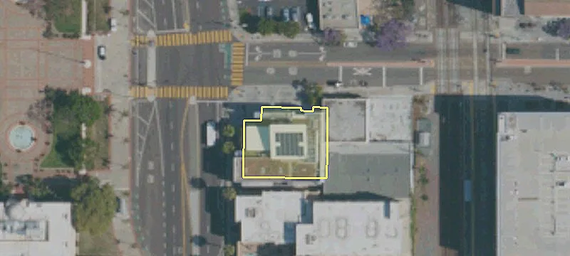 1595 Pacific Hwy