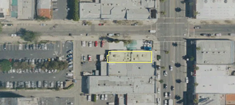 6429 Van Nuys Blvd