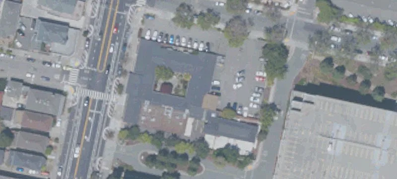 3200 Telegraph Ave