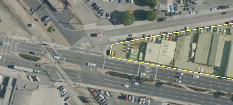 5000 Firestone Pl