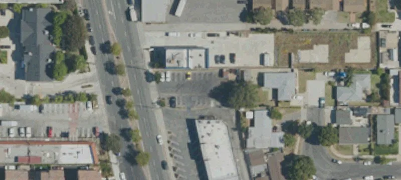 22034 Main St