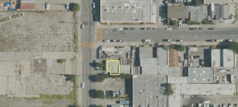 2330 Loma Ave