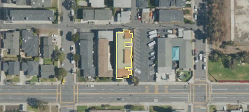 711 Grand Ave