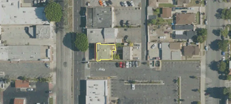 15740 Paramount Blvd