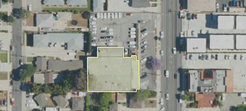 25131 Narbonne Ave