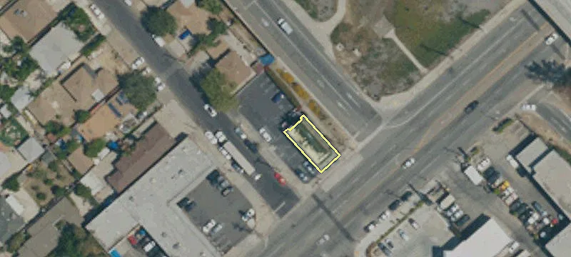 13923 Van Nuys Blvd