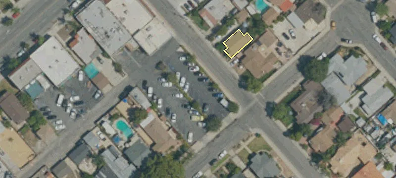 459 Macneil St