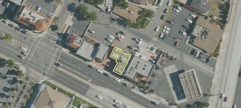 8819 Whittier Blvd