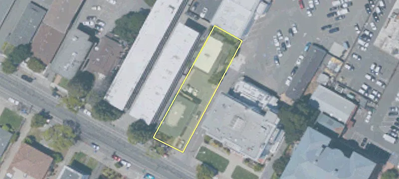 2245 Santa Clara Ave