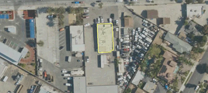9162 Rosecrans Ave
