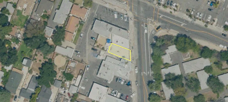 3049 Lincoln Ave