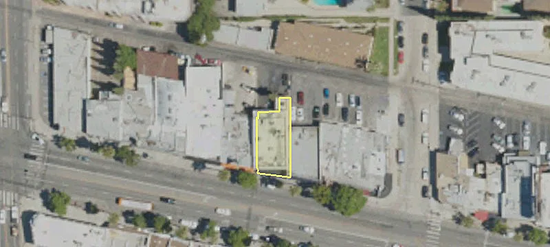 13615 Ventura Blvd