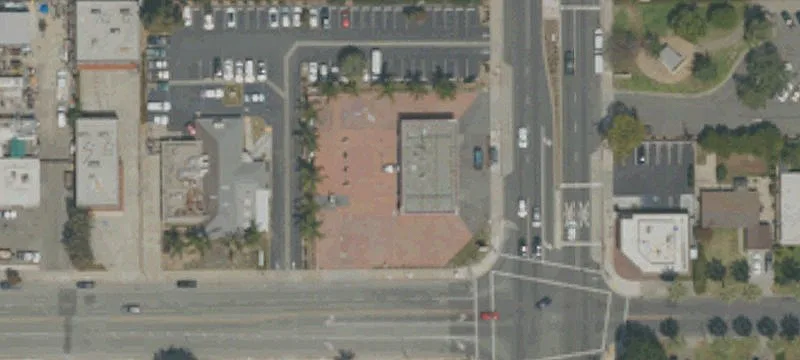611 Grand Ave