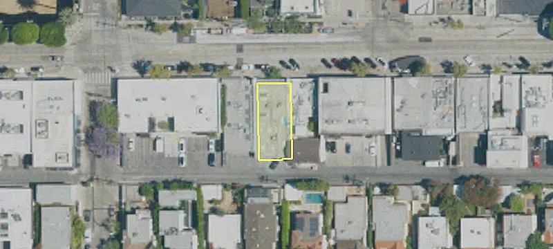8908 Melrose Ave