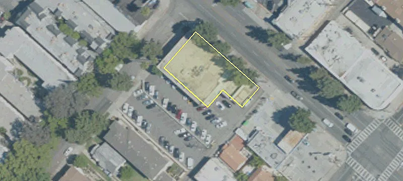 303 Glenoaks Blvd