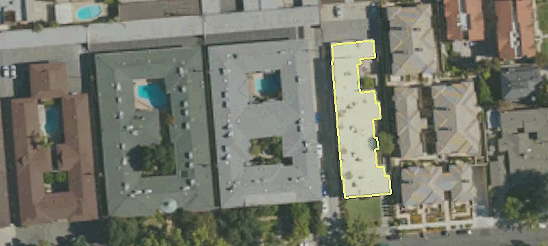 933 Arcadia Ave