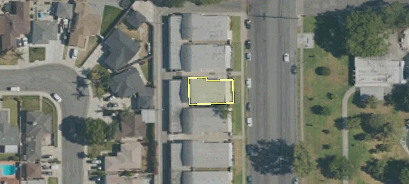 10915 Pioneer Blvd