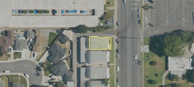 10905 Pioneer Blvd