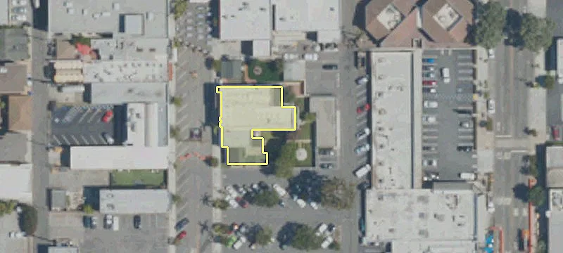 216 Richmond St