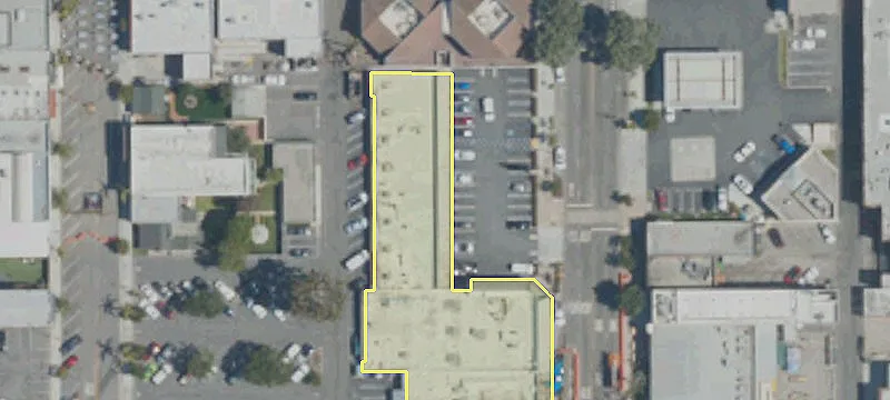 215 Main St