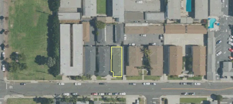 1637 Maple Ave