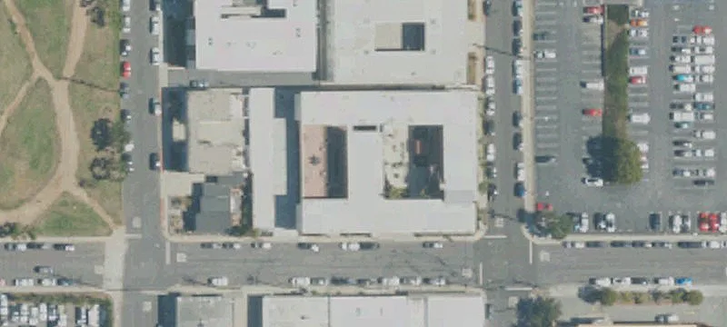 403 Indiana St