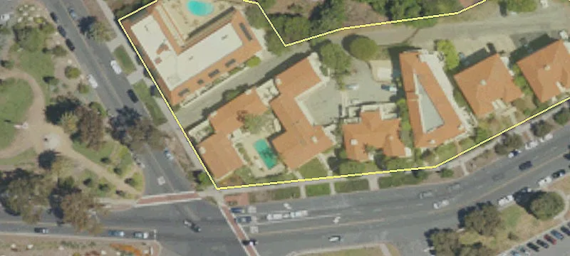 267 Palos Verdes W Dr