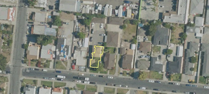3523 Beechwood Ave