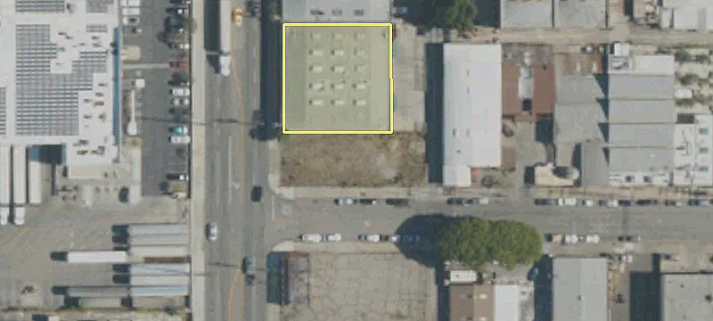 5592 Santa Fe Ave