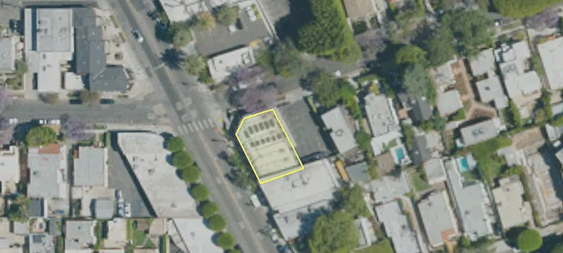 474 Robertson Blvd
