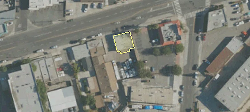 15024 Ramona Blvd