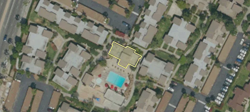 2700 Azusa Ave