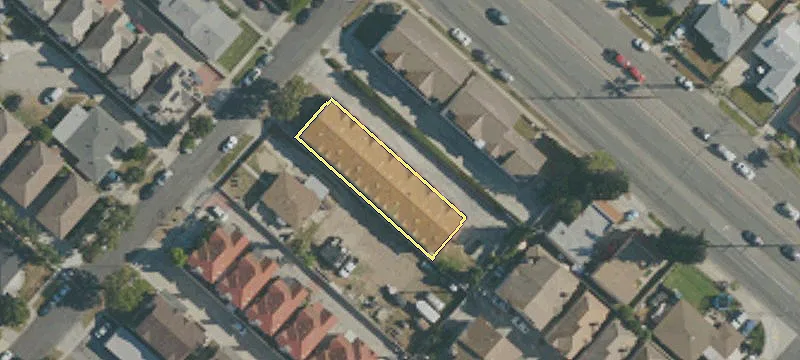 546 League Ave