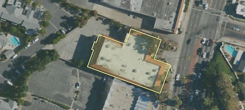 2211 Hacienda Blvd