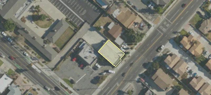3715 Puente Ave