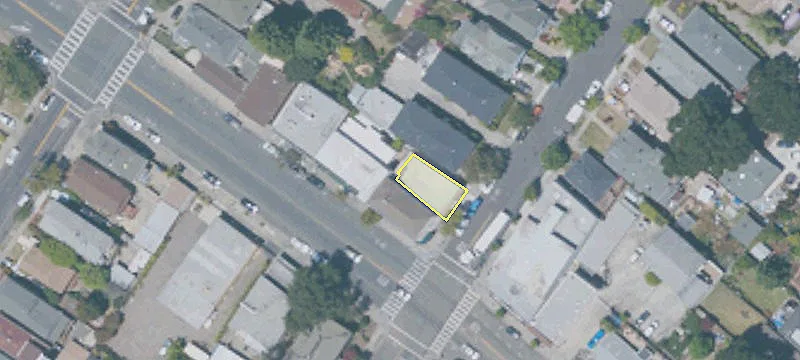 2715 Encinal Ave