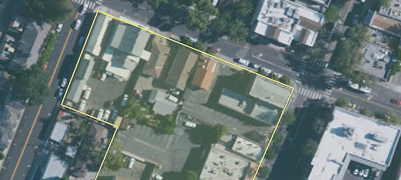 210 Rose Ave