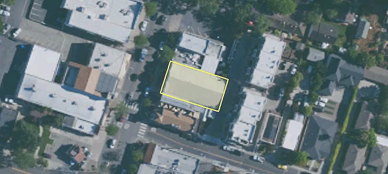 720 Main St